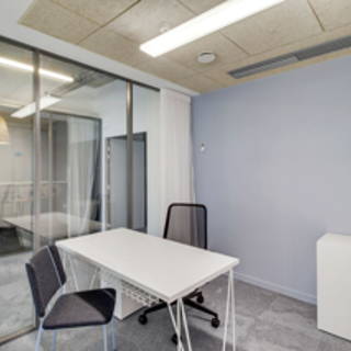 Bureau privé 71 m² 8 postes Coworking Avenue René Cassin Lyon 69009 - photo 2